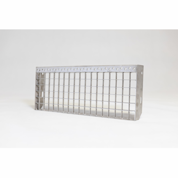 Stair step, pickled stainless steel - pressed, Mesh 33x33mm, Load-bearing bar 30x2mm