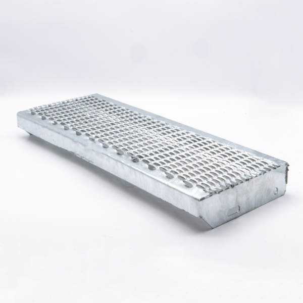 Public Stair step Expanded metal - hot-dip galvanised, Mesh 47x13mm, strand width 5mm